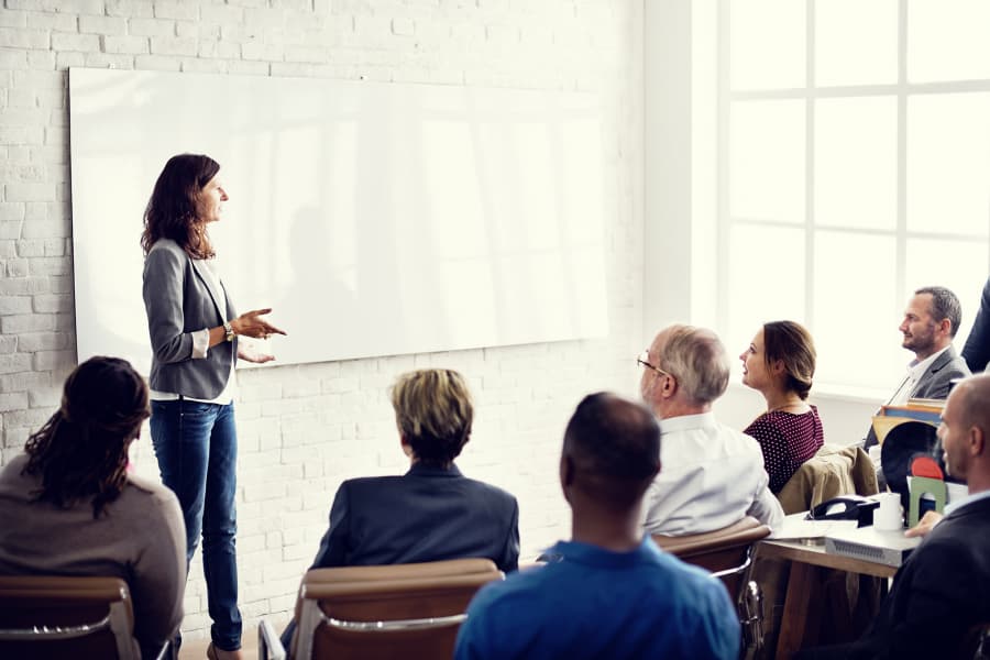 Khóa Học Đào Tạo Nhân Sự – Chìa Khóa Nâng Cao Năng Lực Doanh Nghiệp Khóa Học Đào Tạo Nhân Sự – Chìa Khóa Nâng Cao Năng Lực Doanh Nghiệp